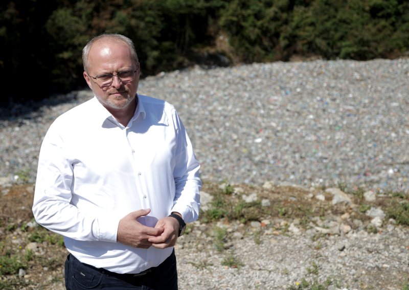 Gradonačelnik zatvorio odlagalište kako bi privukao pažnju i dokazao 'harangu'