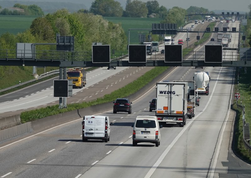 Idete automobilom u Njemačku? Zbog jedne naljepnice možete dobiti kaznu od 100 eura