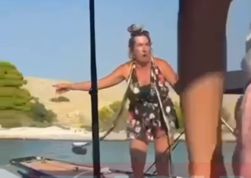 VIDEO Upozorio ih da glisiraju uz obalu, žena uz psovke urlala: 'Ovo je moj otok!'