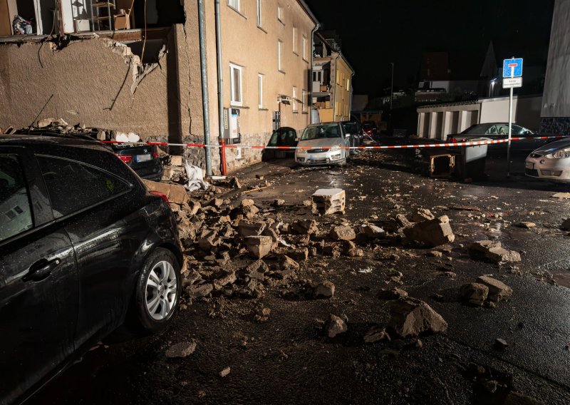 VIDEO Snažno nevrijeme poharalo dijelove Njemačke, snimljen i tornado