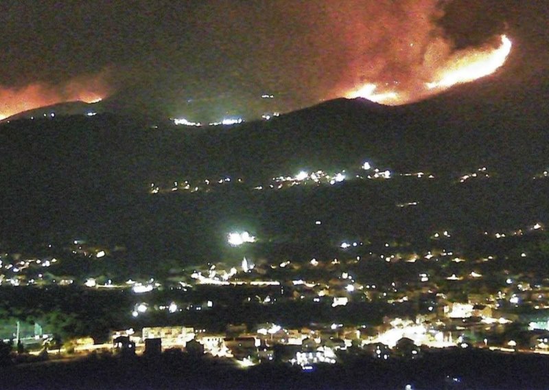 Požar u BiH približio se hrvatskoj granici, uključili se dubrovački vatrogasci