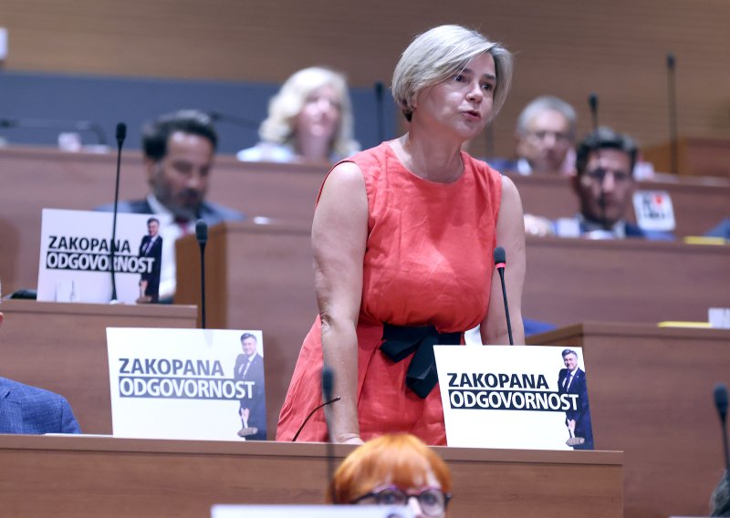 Benčić pitala ministricu gdje je završila svaka tona otpada, Vučković: 'To treba unaprijediti'
