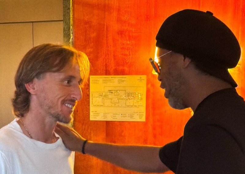 Ronaldinho objavio fotografiju s Modrićem. Napisao je samo dvije riječi