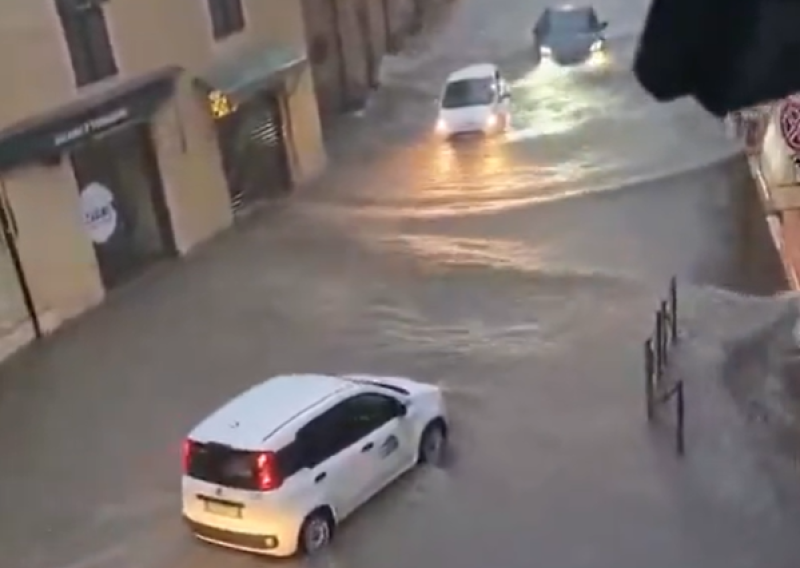 Nevrijeme poharalo susjednu zemlju, bilo je i poplava: 'Pogodila nas je vodena bomba'