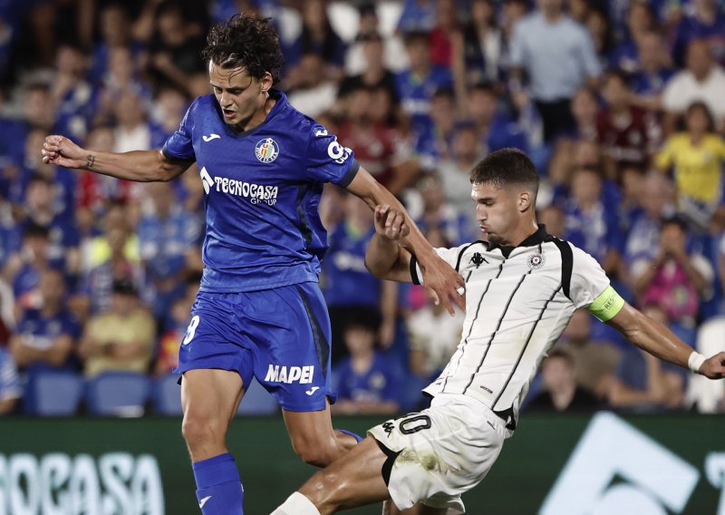 Partizan imao igrača više i 1:1 do 87. minute, a onda doživio nevjerojatan slom