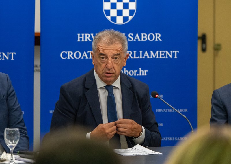 Milinović ljutit na Jandrokovića: 'Nije me pustio u Sabor, a tko bi trebao biti tu ako ne ja?'