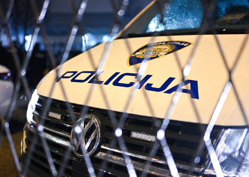Dječaci u Splitu palili travu i grančice pa bježali policiji: Roditelji pozvani na razgovor