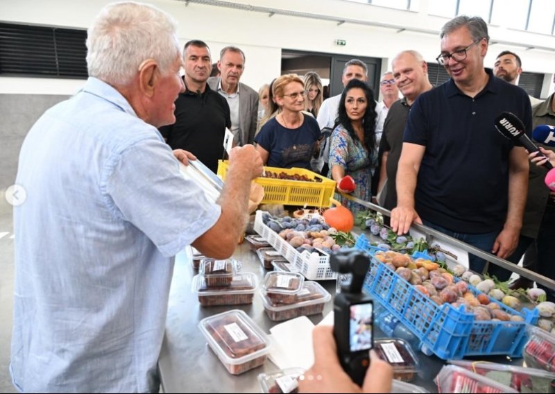 Djed Slavko se izderao na Vučića: 'Riješit ćemo, ali da mi ne dolaziš više'
