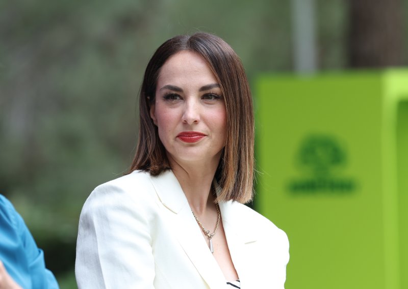Tatjana Jurić uživa na odmoru u Italiji: Društvo joj pravi tajanstveni muškarac