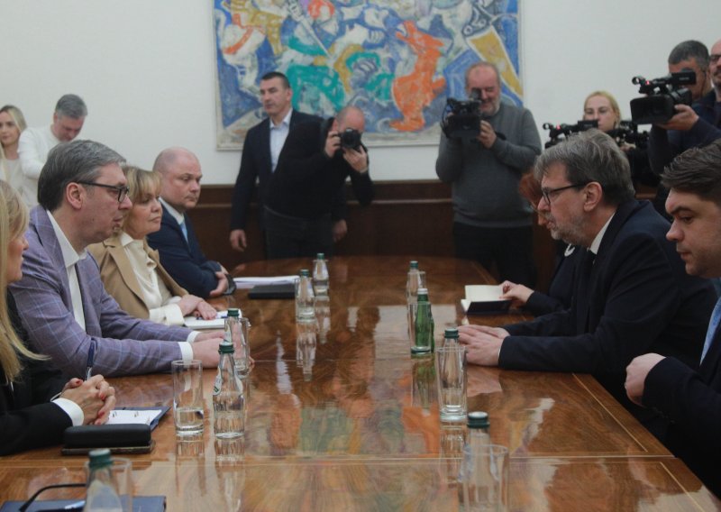 Drama u dvjema kulturnim udrugama u Srijemu zbog komentara: 'Kulja dim mržnje'