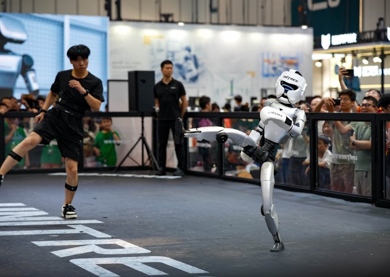VIDEO Robot brži i od Usaina Bolta! Pogledajte za koliko je pretrčao 100 metara