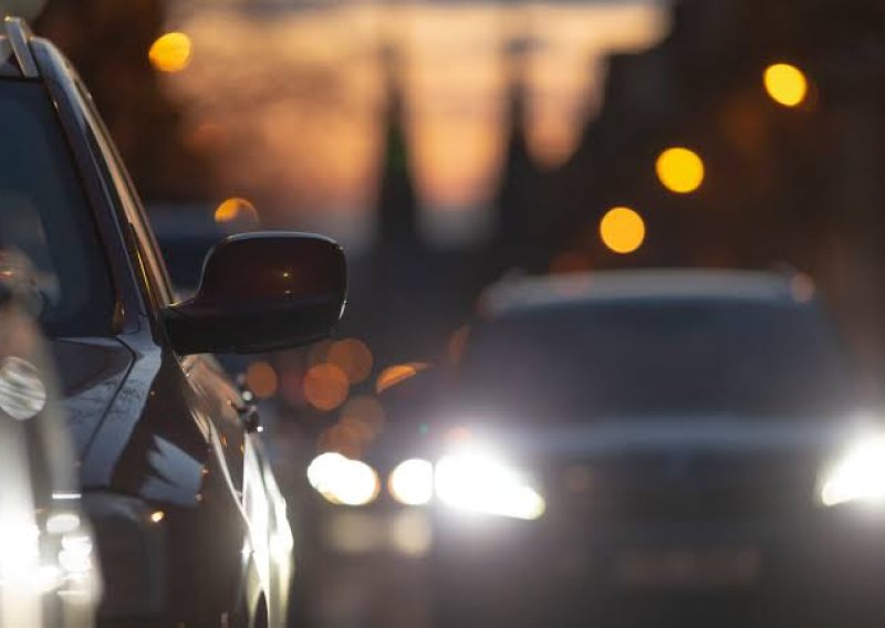 Hrvati ovo rade gotovo automatski za volanom, ali u drugim državama ista gesta može značiti nešto sasvim drugo