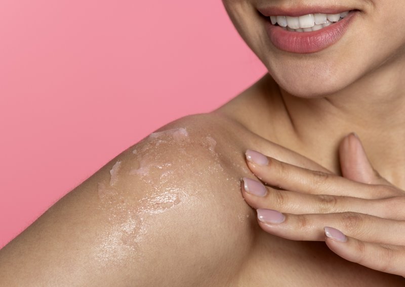 Koža vam se ljušti nakon sunčanja? Dermatolozi upozoravaju na jednu stvar koju nikako ne treba raditi
