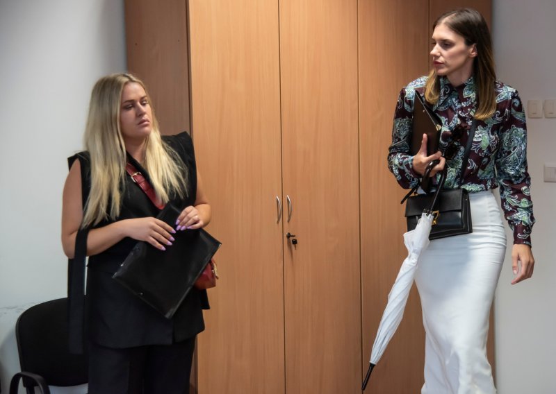 'Rekli su mi da ću nagrabusiti': Iskaz policajke podigao buru, sada se oglasio MUP