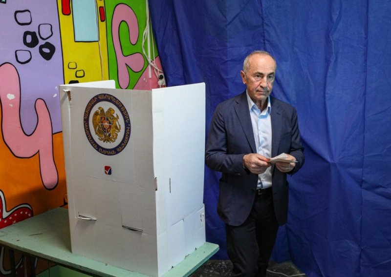 U Armeniji zatvoren šef oporbe: Optužuju ga za jednu stvar iz dana dok je bio na vlasti