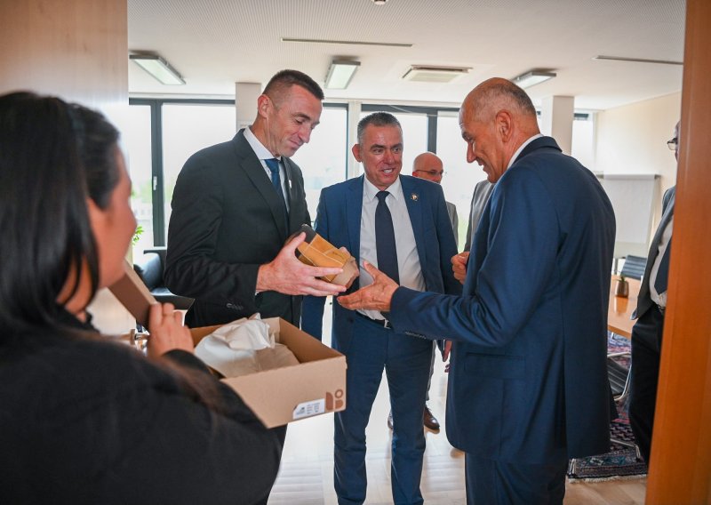 Sastali se Ivan Penava i Janez Janša: Razgovarali o temama otprije 81 godinu