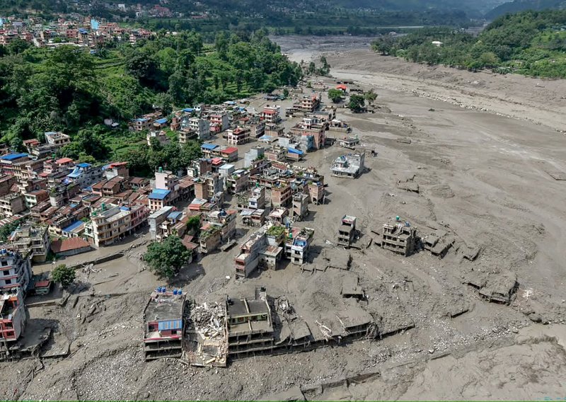 Zastrašujuće upozorenje: Postoji opasnost da se izlije čak 3 milijuna kubičnih metara vode u Nepalu