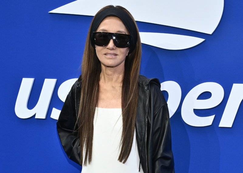 Vera Wang u 77. godini pomiče granice: U pripijenoj haljini privukla sve poglede