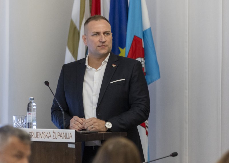 Vlajčić povlači oštar potez: 'Podmećeš požare, slaviš agresiju na Hrvatsku? Nema više poticaja'