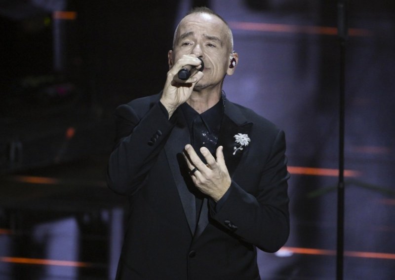 Eros Ramazzotti prekinuo turneju zbog operacije: Pred njim su mjeseci rehabilitacije