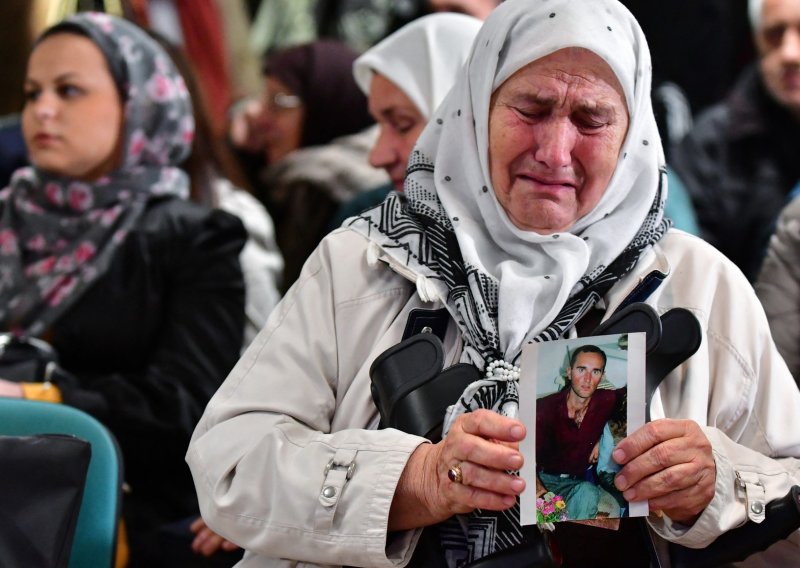 U Srebrenici je ostala bez dva sina: 'Neka smo dočekali da 'krepa' za naših života'