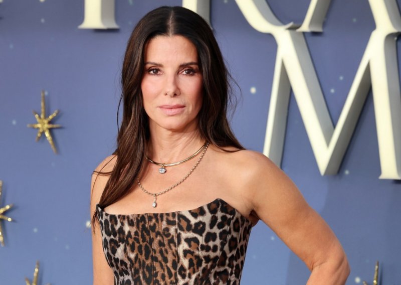 Sandra Bullock pokazala novu tetovažu: Iza sitnih simbola krije se emotivna priča
