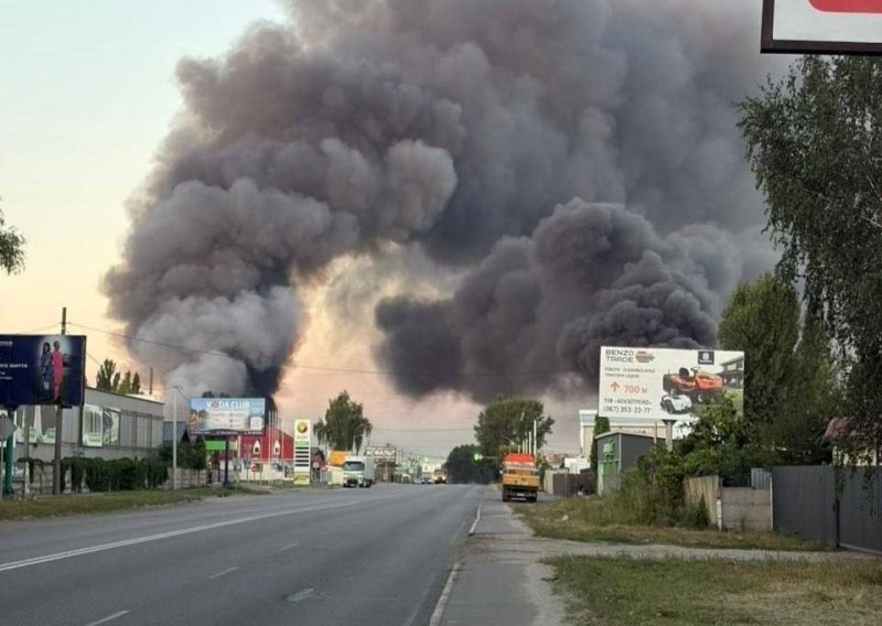 VIDEO Rusi bombama pogodili centre ukrajinske Nove pošte, šire se snimke