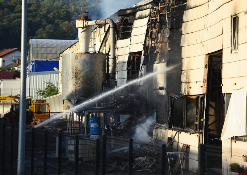 Gorjelo skladište kemijske tvrtke u Karlovcu: Evo što znamo o NOVA-chemu