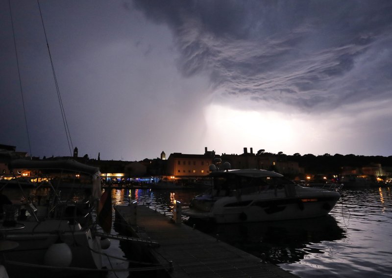 Stiže promjena vremena: Evo gdje je atmosfera najnestabilnija i kad slijedi smirivanje