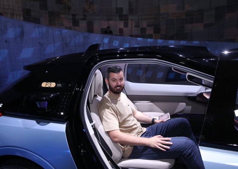 Što će biti s milijunima za Rimčeve robotaksije? SAFU objasnio što sada slijedi