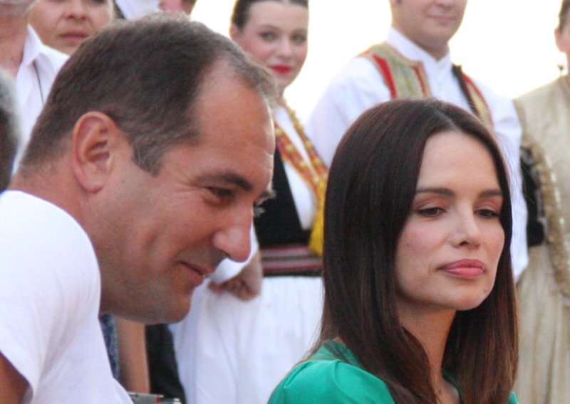 Estradno-politički okršaj: Severina prozvala Štimca zbog oca i partije, on joj uzvratio