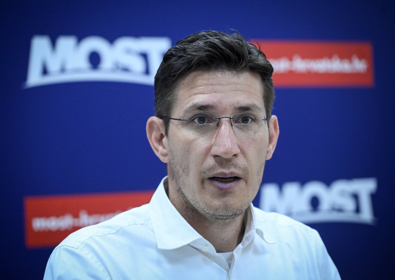 Troskot traži izvanredno stanje u Karlovcu: 'Grad je prvi put u povijesti ostao bez vode'