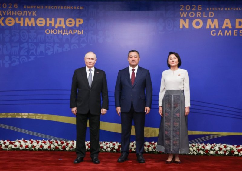 Putin u Kirgistanu: Došao je na veliki događaj s Erdoganom i Modijem