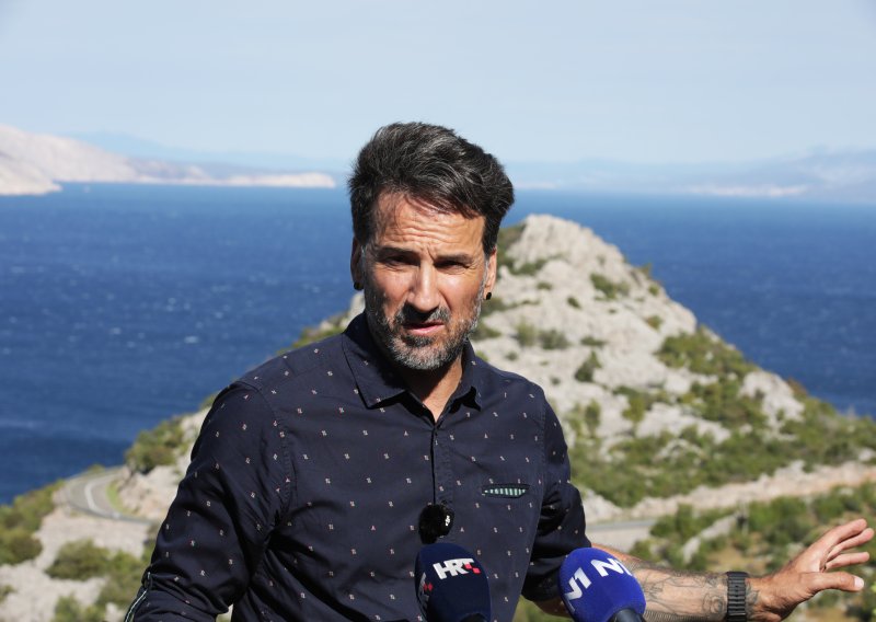Miletić traži hitnu sanaciju kod Senja: 'Tu je dovedeno gotovo 3000 tona opasnog otpada'