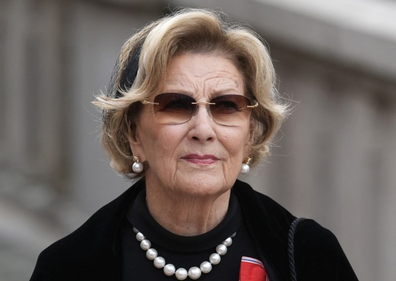 Kraljica Sonja uz lijes kralja Haralda ostavila emotivnu posljednju poruku