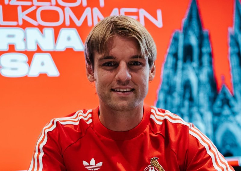 Borna Sosa službeno predstavljen u novom klubu