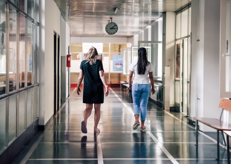 Koliko danas zarađuju medicinske sestre i liječnici? Državni tajnik iznio brojke