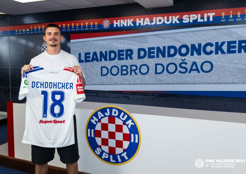 Pogledajte kako je Hajduk predstavio Dendonckera: Satovi otkucali ponoć, a onda je povukao prvi potez