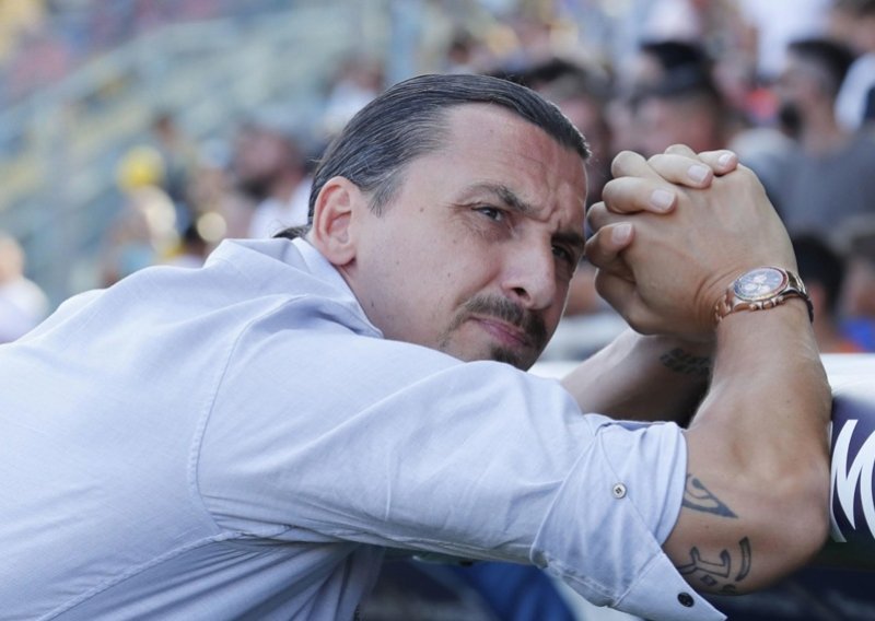 Zlatan Ibrahimović ne da se iz Hrvatske: U lošinjskoj šumi pokazao isklesano tijelo i zadivio obožavatelje