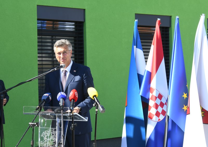 Plenković u Virovitici: Ova županija hvata korak s razvijenijima