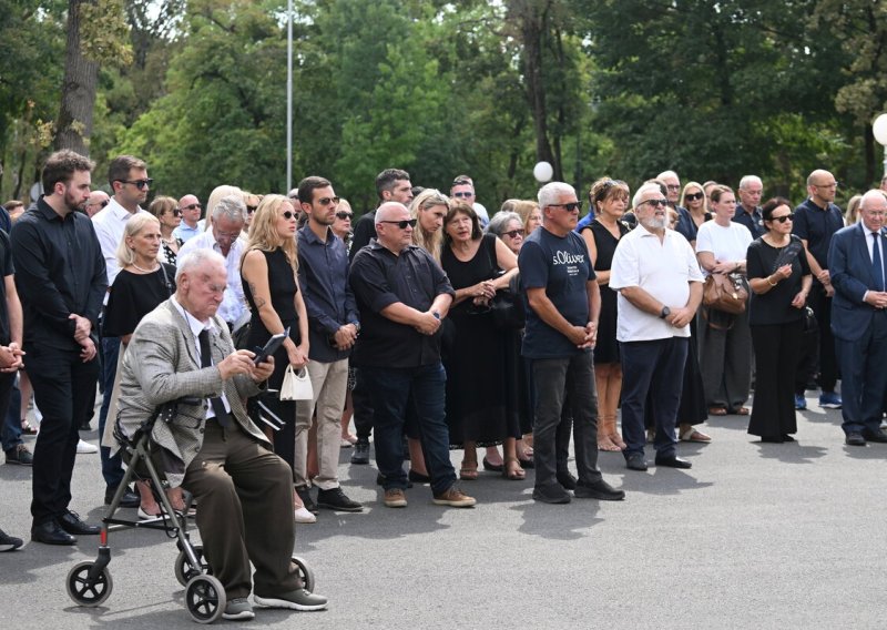 Na Mirogoju se oprostili od Ksenije Urličić: Otišla je žena koja je obilježila hrvatsku televiziju