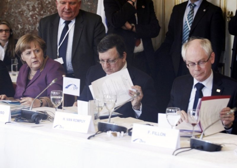 Fiskalni pakt nisu potpisale Britanija i Češka