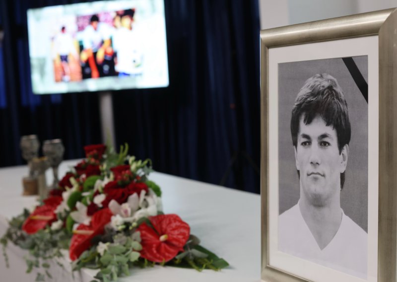 FOTO: Krcata dvorana na komemoraciji legendarnog Ivana Gudelja: Evo tko je sve bio