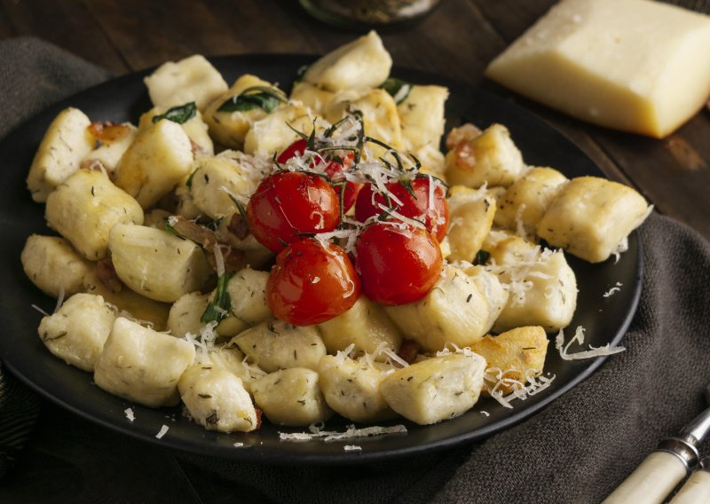 Ovo je možda najbolji recept za prvi vikend u rujnu: Sve se radi u jednoj tavi