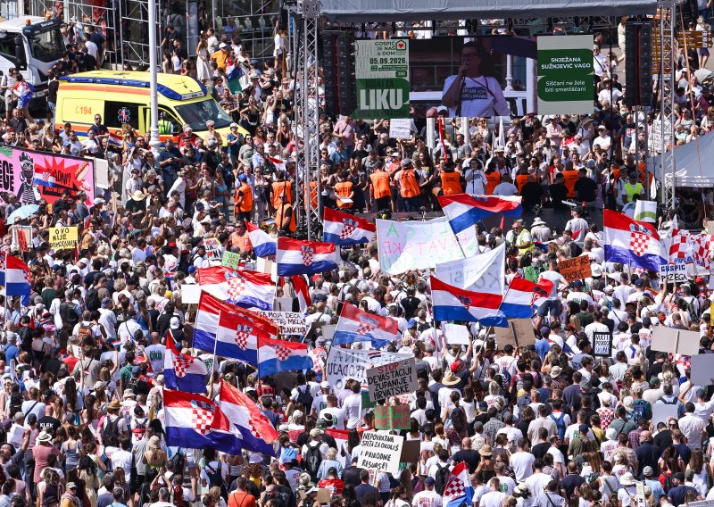 VIDEO, FOTO Pogledajte prizore koje će Hrvatska pamtiti: 'Običnim ljudima je dosta!'