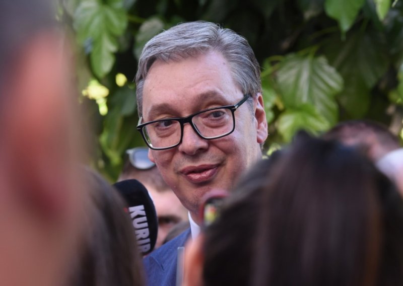 Vučić želi iz predsjedničke u premijersku fotelju: Evo kad će raspisati izbore