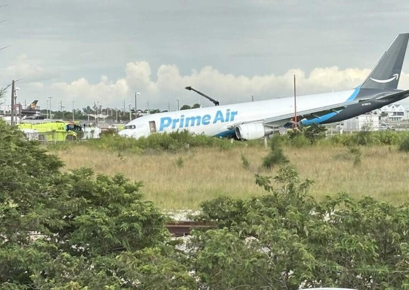 Užas u Miamiju: Avion izletio s piste, najmanje petero poginulih. Pilot i kopilot ostali zarobljeni