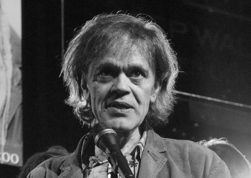 Preminuo Dušan Vesić, jedan od najvažnijih kroničara jugoslavenskog rocka