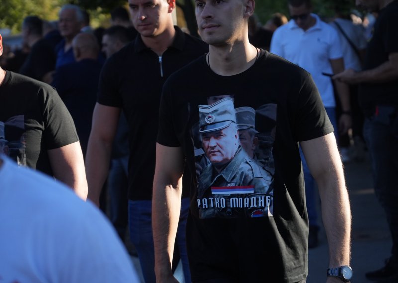 Majke Srebrenice osudile četničku ideologiju zbog veličanja Mladića