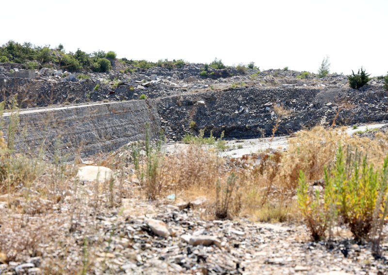 Što je zakopano kod Benkovca? Vještaci pronašli mikroplastiku i metale, jedan element probio granicu